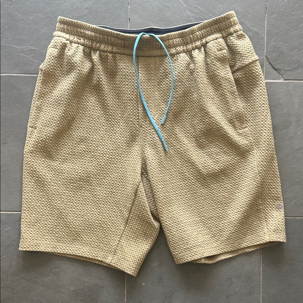 lululemon athletica Textured Beige Shorts with cool colored Drawstring